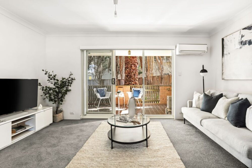 2/9-11 Young Street