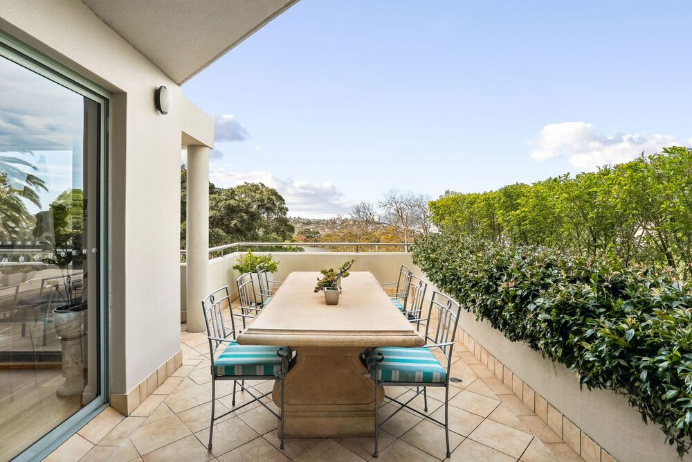6/36-38 Benelong Crescent