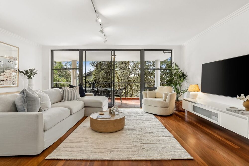 2/58 Beach Road