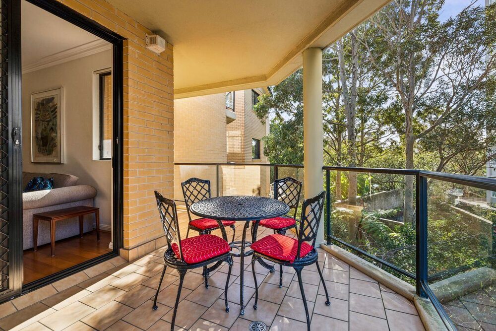 8/134 Old South Head Road
