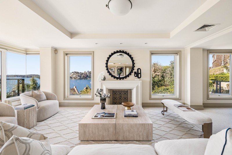 3/8 Carthona Ave